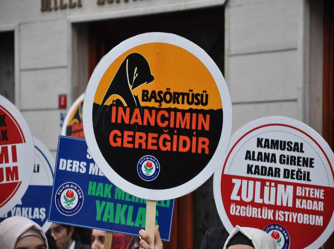 egitimbirsen_istanbulmilliegitim_basortusune_ozgurluk_eylemi-(2).jpg