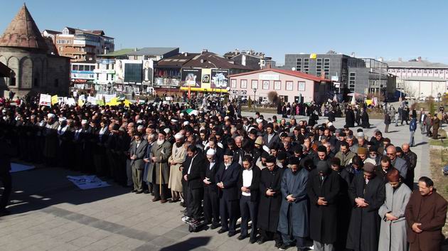 erzurum-lalapasa-protesto-18kasim2012-02.jpg erzurum-lalapasa-protesto-18kasim2012-02.jpg