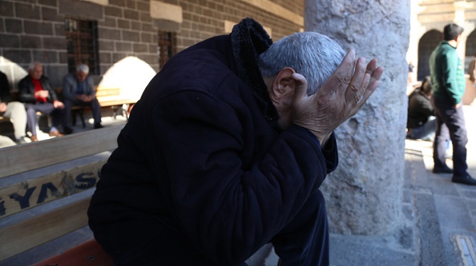 esat-aydin.jpg esat-aydin.jpg