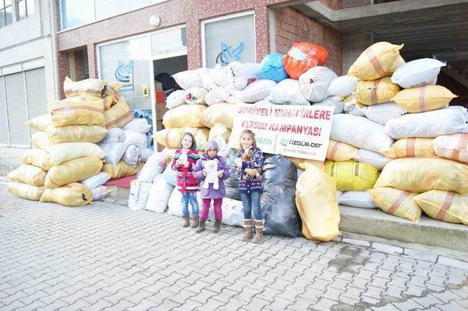 eynesil-yardim-20140127-02.jpg eynesil-yardim-20140127-02.jpg