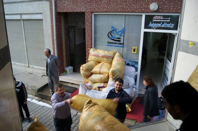 eynesil-yardim-20140127-05.jpg eynesil-yardim-20140127-05.jpg