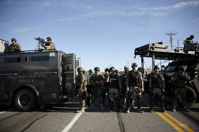 ferguson-police-2.jpg