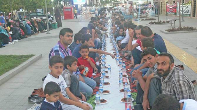 gebze-iftar-20130722-01.jpg gebze-iftar-20130722-01.jpg