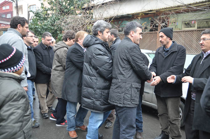 hamza_yavuz_cenaze_20121216-3.jpg