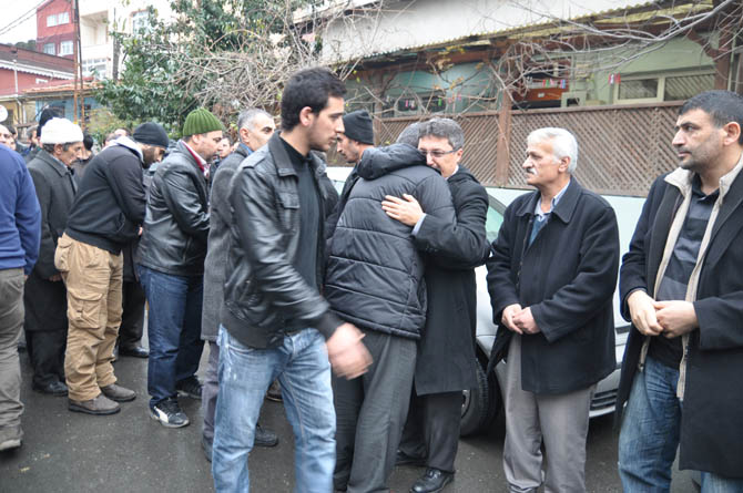 hamza_yavuz_cenaze_20121216-4.jpg