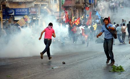 hatip-dicle-isyani-protestosu01.jpeg hatip-dicle-isyani-protestosu01.jpeg