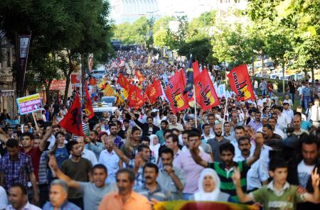 hatip-dicle-isyani-protestosu03.jpeg hatip-dicle-isyani-protestosu03.jpeg