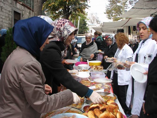 her_evden_bir_torba_un_suriyeye_yardim_kermes-(2).jpg