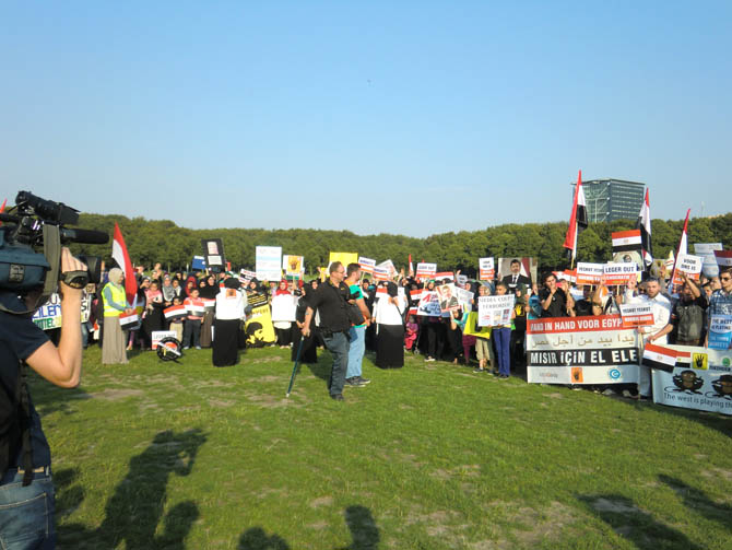 hollanda_misir_protesto-(3).jpg