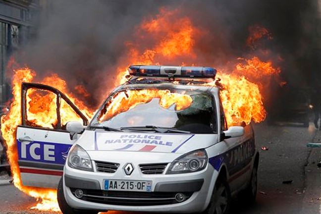 i_7275.jpg i_7275.jpg