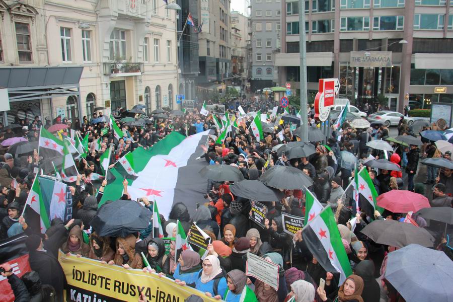idlib-eylemi-rusyayi-protesto-taksim03.jpg