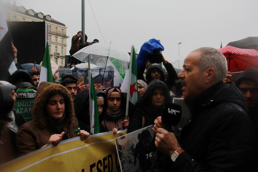 idlib-eylemi-rusyayi-protesto-taksim13.jpg