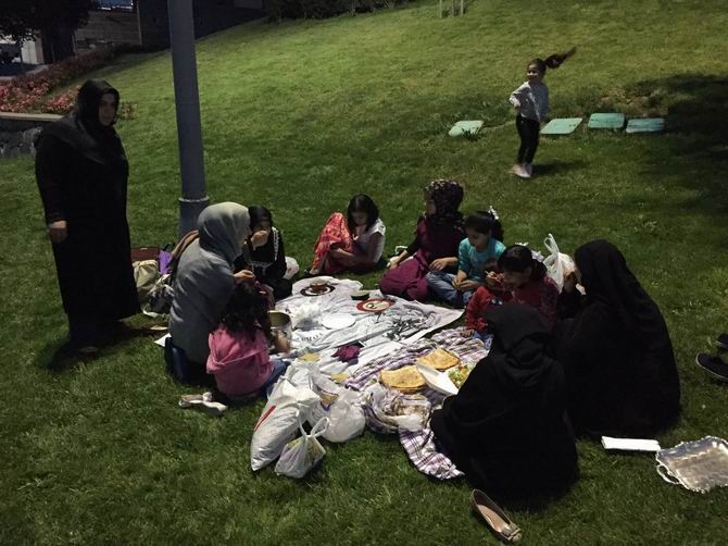 iftar2.jpg iftar2.jpg