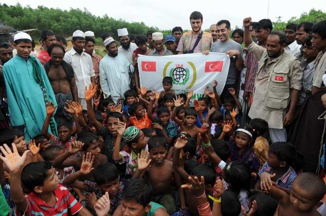 ihh-arakan-20120820-6.jpg ihh-arakan-20120820-6.jpg
