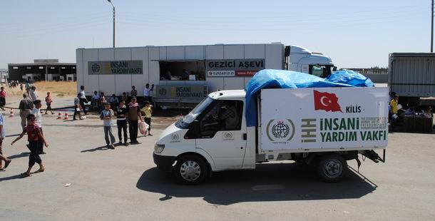 ihh-suriye-siniri-as-yardim.jpg