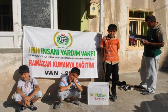 ihh-van-20120821-175.jpg ihh-van-20120821-175.jpg