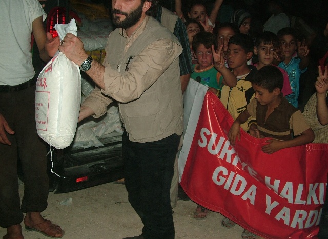 imkander-suriye-halkina-yardimlari-ulastirdi05.jpg