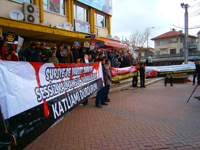 isparta_suriye_eylemi_16032013-(7).jpg