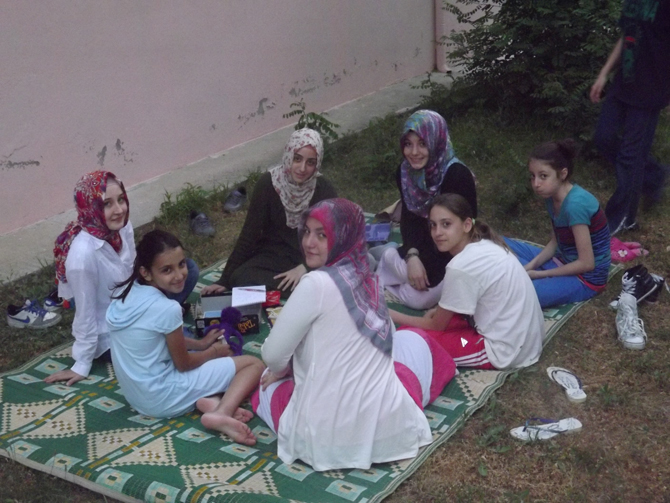 izmir_ozgur-der_kamp.jpg izmir_ozgur-der_kamp.jpg