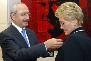 kemal-kilicdaroglu_zohre-ana_suheyla-gulen.jpg kemal-kilicdaroglu_zohre-ana_suheyla-gulen.jpg