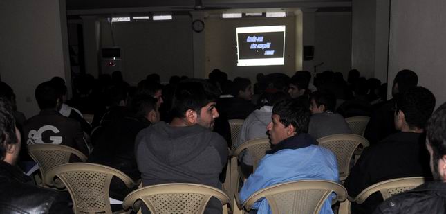 lise-gencligi-bulusuyor_diyarbakir01.jpg lise-gencligi-bulusuyor_diyarbakir01.jpg