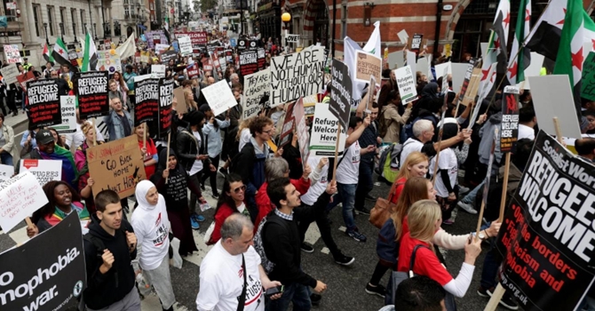 londra_multecilere_destek_yuruyusu_1.jpg