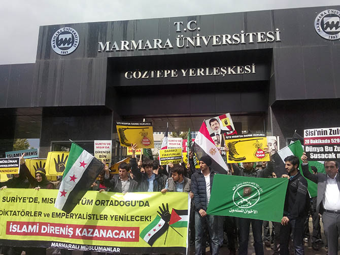 marmara_universitesi_misir_protesto-(1).jpg