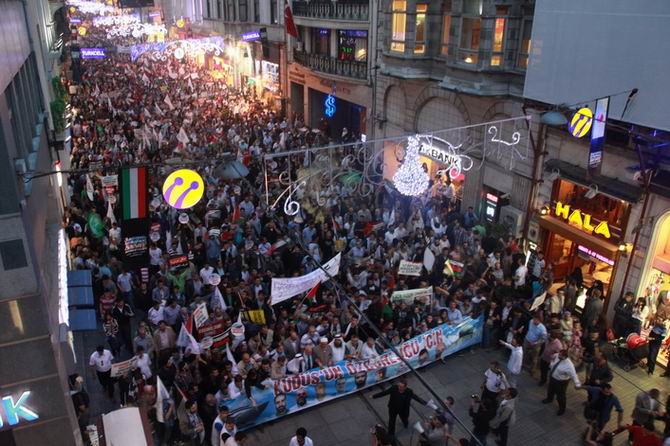 mavi-marmara-yuruyusu_2-yil_suriye_filistin-kudus_taksim-tunel02.jpg mavi-marmara-yuruyusu_2-yil_suriye_filistin-kudus_taksim-tunel02.jpg