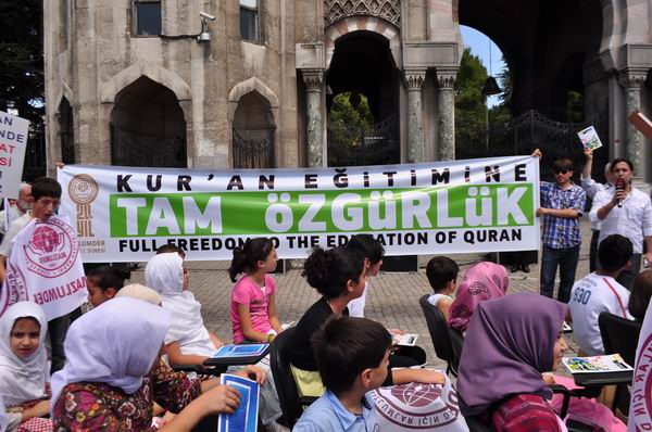 mazlumder-eylem-20110820-2.jpg mazlumder-eylem-20110820-2.jpg