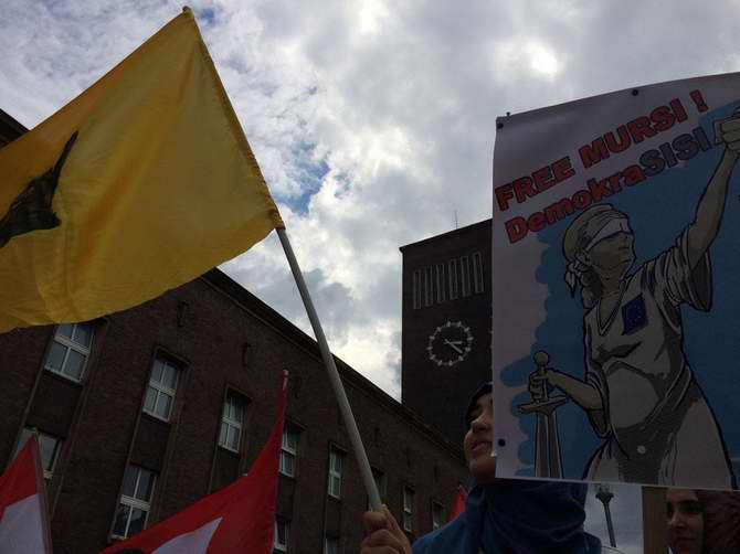 misir-protest-20150816-04.jpg misir-protest-20150816-04.jpg