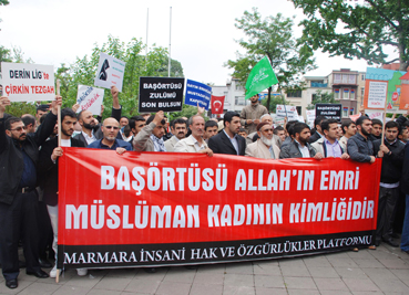 mustazafder-protesto-fatih03.jpg