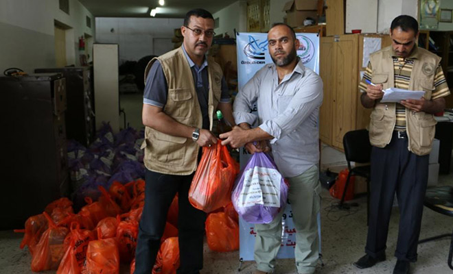 ozgur-der-gazze-de-kumanya-dagitimi-ramazan2015-02.jpg ozgur-der-gazze-de-kumanya-dagitimi-ramazan2015-02.jpg