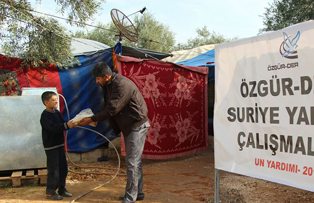 ozgurder-1-cuval-un-kampanyasi-suriyeye-yardim09.jpg ozgurder-1-cuval-un-kampanyasi-suriyeye-yardim09.jpg