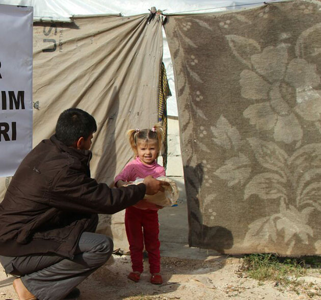 ozgurder-1-cuval-un-kampanyasi-suriyeye-yardim12.jpg ozgurder-1-cuval-un-kampanyasi-suriyeye-yardim12.jpg