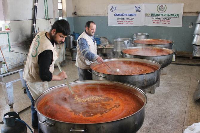 ozgurder-yemekhane-20140501-2.jpg ozgurder-yemekhane-20140501-2.jpg