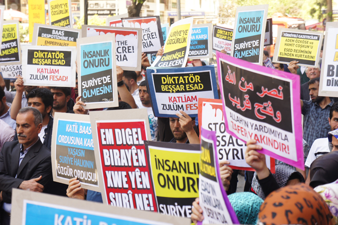 ozgurder_genclig_diyarbakir_suriye_eylem_26042012-(8).jpg
