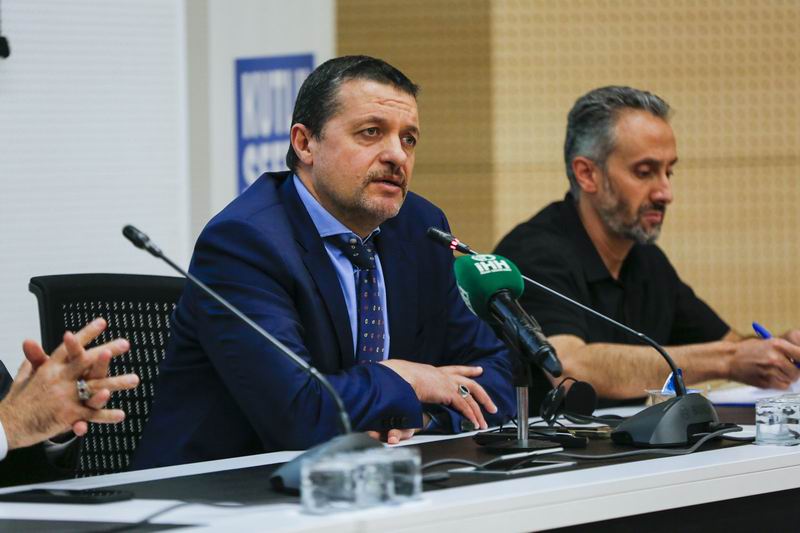 panel-20220524-08.jpg