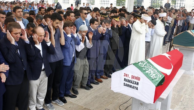 ramazan_sarikaya_cenaze.jpg