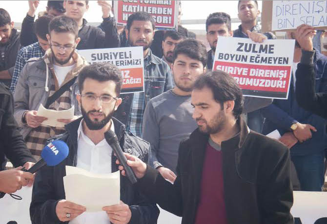 siirt-universitesi-ogrencileri-kezer-suriye-5.-yil-eylemi02.jpg