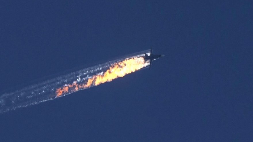 su24-vurulan-rus-ucagi-dusuyor.jpg