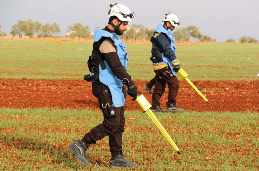 suriye-tarim-bomba-imha-uxo-beyaz-baretliler.jpg
