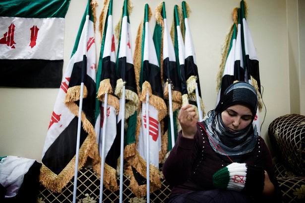 suriyeli-kadin-direnisci-revolution-women-syria-war04.jpg