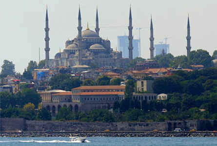 tarihi-yarimada-siluetine-golge-ucube_sultanahmet.jpg tarihi-yarimada-siluetine-golge-ucube_sultanahmet.jpg