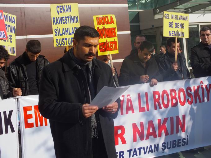 tavan-20121229-2.jpg tavan-20121229-2.jpg