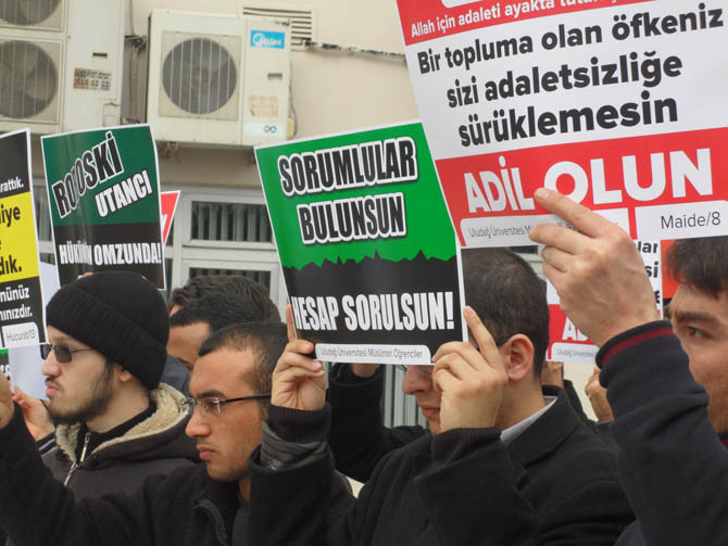 uludag_universitesi_roboski_eylemi-(2).jpg