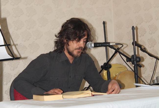 universiteliler_bulusuyor-20120424-01.jpg universiteliler_bulusuyor-20120424-01.jpg