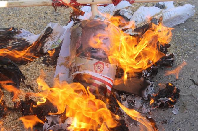 van-020130815-04.jpg van-020130815-04.jpg