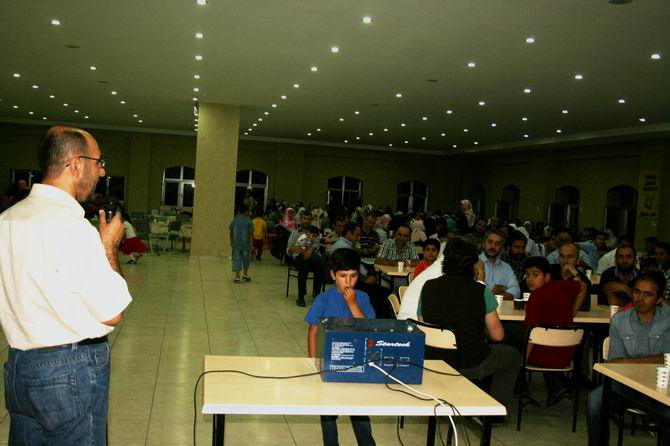 van-iftar-20140721-04.jpg van-iftar-20140721-04.jpg