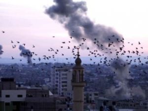 Gazze Siyonist İsrail'in Ateşi Altında